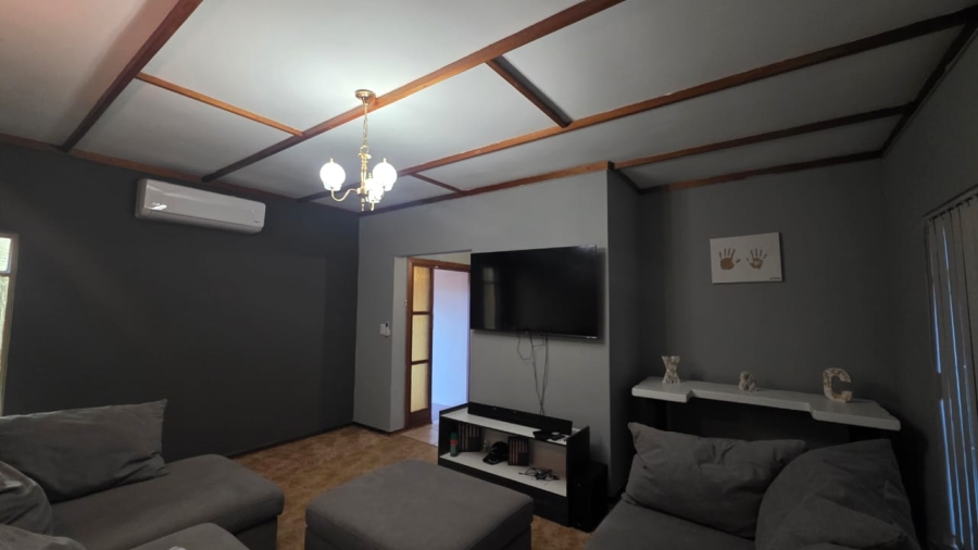 3 Bedroom Property for Sale in Flamwood North West